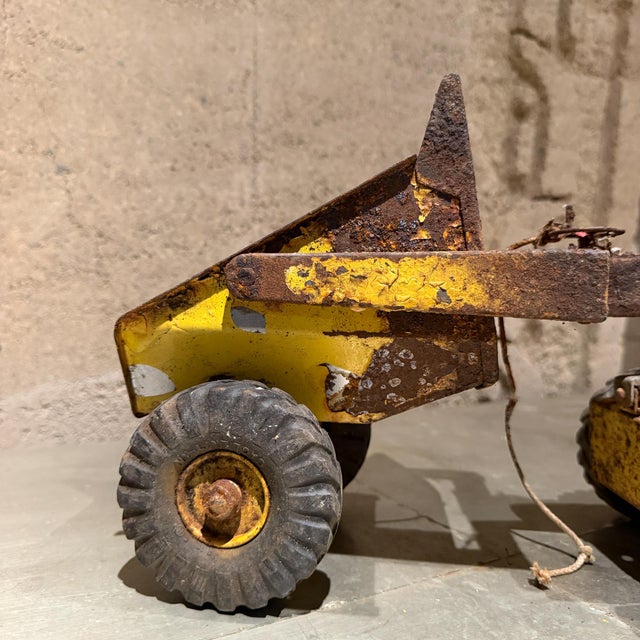 Vintage Pressed-Steel Articulated Rock Hauler Earthmover Toy Nylint For Sale - Image 4 of 10
