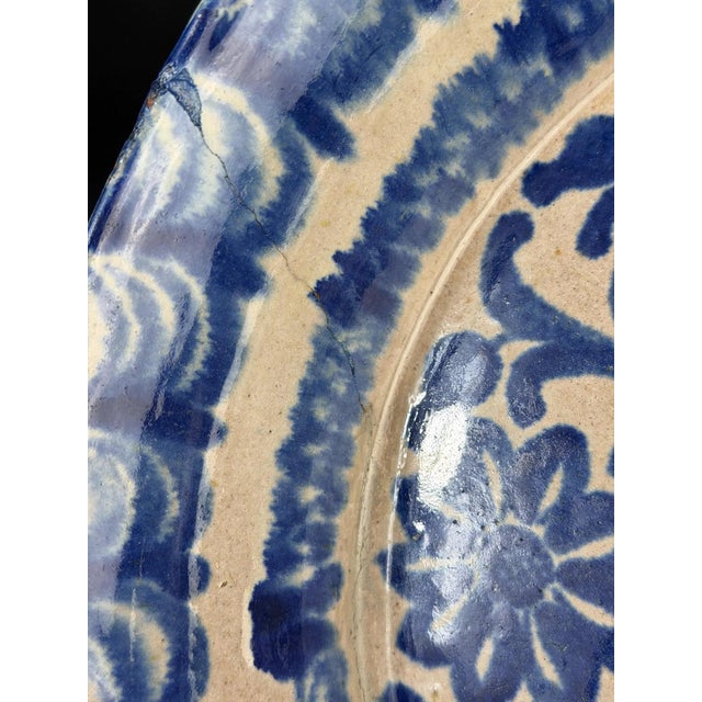Blue Spanish Fajalauza Bowl in Hand-Painted Blue and White Pottery from Lebrillo For Sale - Image 8 of 16