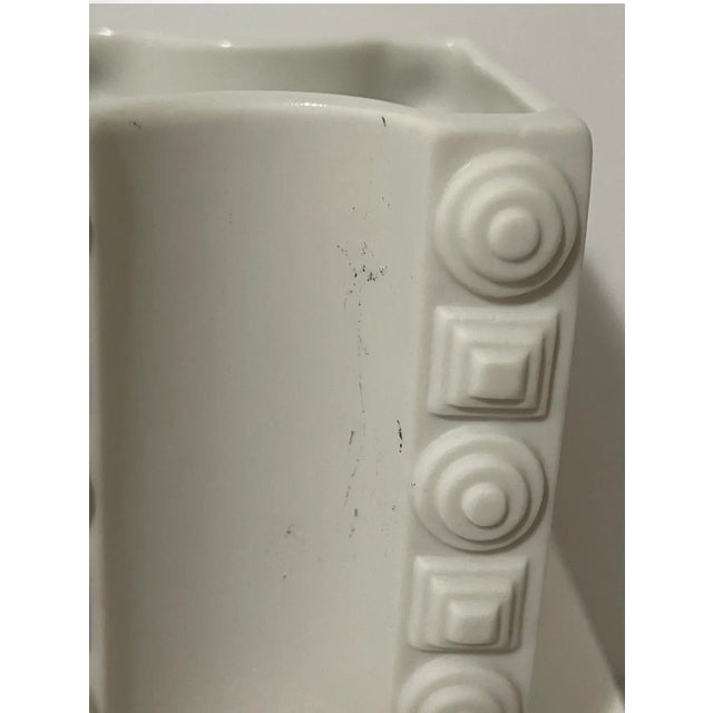 Heinrich & Co. Vintage Heinrich Selb Bavaria White Modernist Porcelain Vase #1991 For Sale - Image 4 of 12