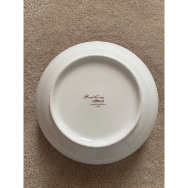 Japanese 1980s Mikasa Bone China Egyptian Terra Cotta Pattern Round Serving Bowl For Sale - Image 3 of 3