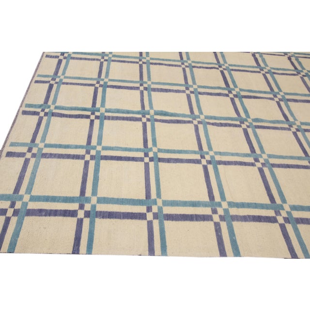 Ivory Mid 20th Century Modern Kilim Ivory Handmade Geometric Pattern Wool Rug For Sale - Image 8 of 13