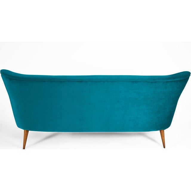 German Velvet Three-Seater Sofa in Sea Blue Velvet, 1960s For Sale - Image 6 of 8