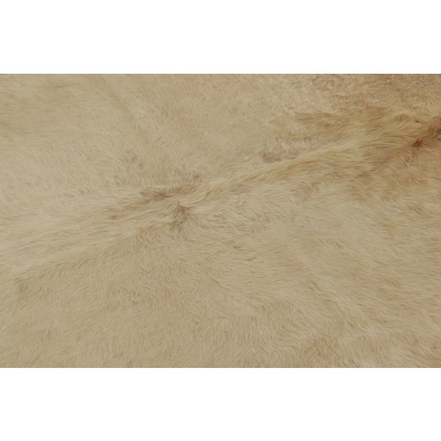 Animal Skin Rug & Kilim’s Contemporary Cowhide Rug in Warm Beige & Brown Accents For Sale - Image 7 of 9
