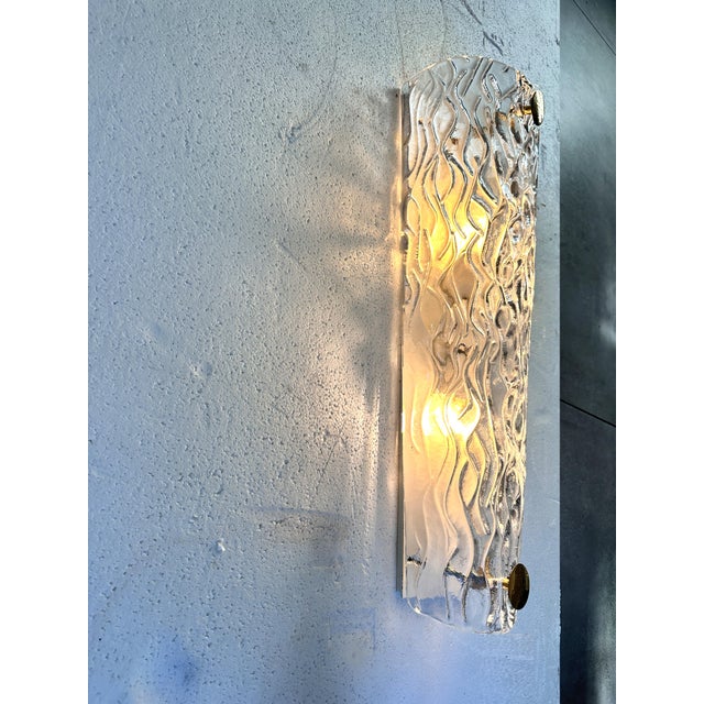 Set of Twio Huge Italian Clear Murano Glass Wall Sconce in Mid-Century Modern Style For Sale - Image 6 of 7