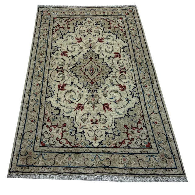 Keshan rug | Size: 155x97cm | Knot density: 150,000 – 300,000 knots/m² | Material: High-quality sheep's wool (pile),...