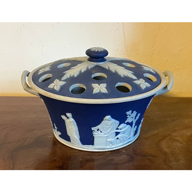 Antique Early 20th Century Wedgwood Dark Blue Jasperware Violet Pot, Potpourri Incense Burner For Sale - Image 16 of 18