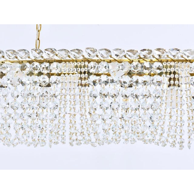 58 Zeppelin Chandelier in Crystal and Brass by J. T. Kalmar for Kalmar, Vienna, Austria, 1950s For Sale - Image 11 of 18