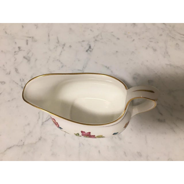 Traditional Vintage Traditional Wedgewood Chinese Flowers Creamer and Sugar Set - 2 Pieces For Sale - Image 3 of 5