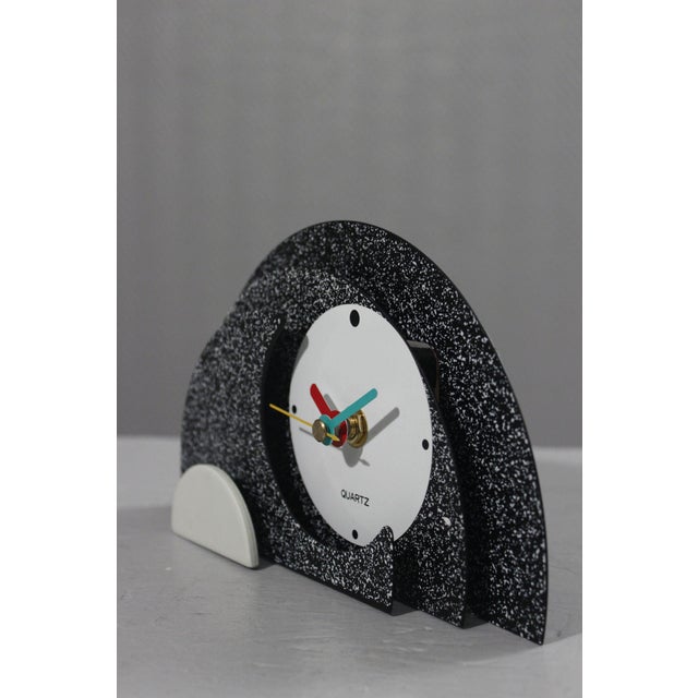 Vintage Table Clock in Painted Metal, 1980s For Sale - Image 3 of 9