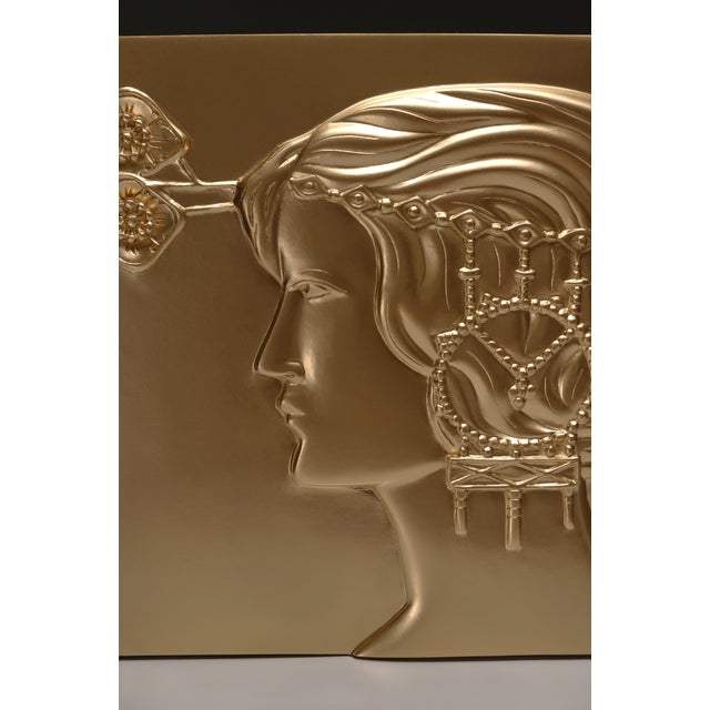 Pair of Secessionist Reliefs Made After Georg Klimt, Sculptural Golden Bas Relief With Female Profiles, Wall Object For Sale - Image 10 of 18