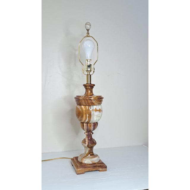 Mid 20th Century Vintage Banded Onyx Marble Urn Table Lamp With Stone Finial For Sale - Image 5 of 13
