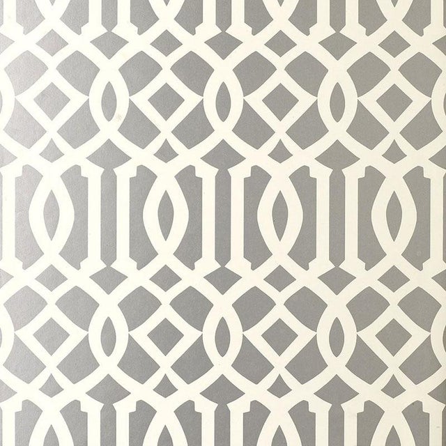 Sample - Schumacher Imperial Trellis Wallpaper in Silver For Sale