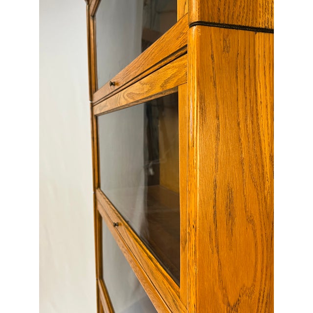 Antique Gunn Furniture Co. 5-Stack Oak Barrister Bookcase With Original Wavy Glass For Sale - Image 9 of 11