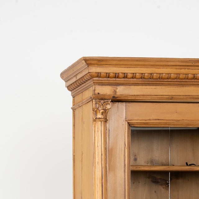 Farmhouse 19th Century Hungarian Pine Breakfront Cupboard Display Cabinet For Sale - Image 3 of 18