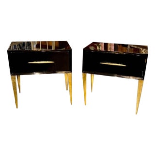 Modern Italian High Gloss Black Lacquered Side Tables With Brass Accents For Sale