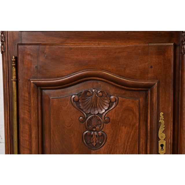 Karges Style French Provincial Louis XV Carved Walnut Sideboard Credenza For Sale - Image 10 of 16