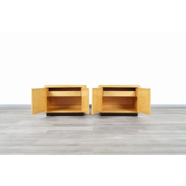 Romweber 1970s Vintage Burl Wood Nightstands by Romweber Furniture Co. For Sale - Image 4 of 13