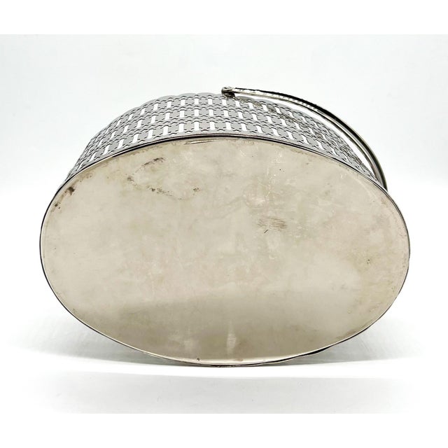 Vintage International Silver Silver-Plated Oval Pierced Basket With Swing Handle — Traditional / English Country / Cottage For Sale In Houston - Image 6 of 13