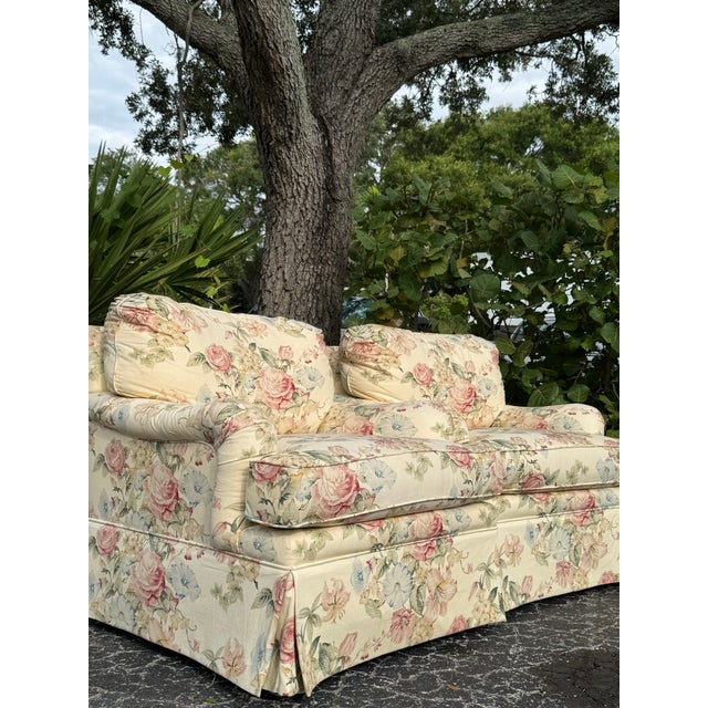 2000 - 2009 Pair of Thomasville Floral Overstuffed Lounge Chairs For Sale - Image 5 of 12