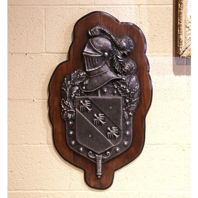 19th Century French Renaissance Style Polished Iron Crest on Walnut Plaque For Sale In Dallas - Image 6 of 6