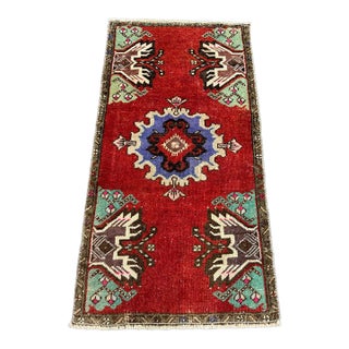 Turkish Yastik Rug 1'7" x 3' For Sale