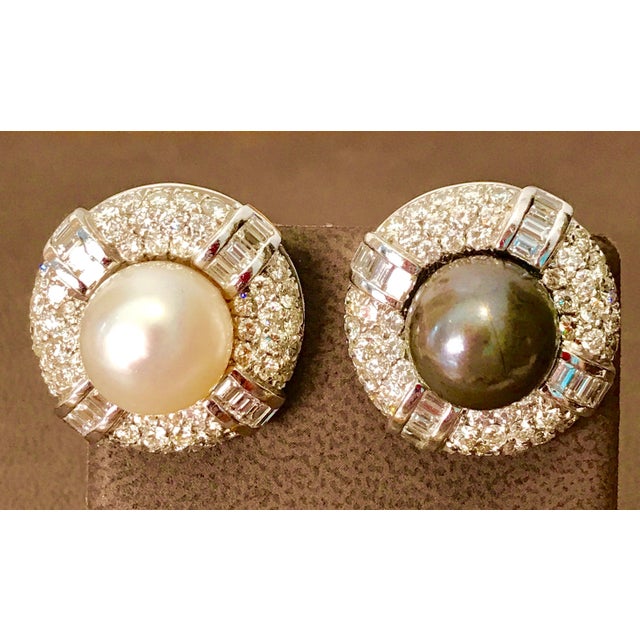 Early 20th Century South Sea Pearl Day & Night with 12 Carat Diamond Cocktail Earrings 18 K Gold For Sale - Image 5 of 18