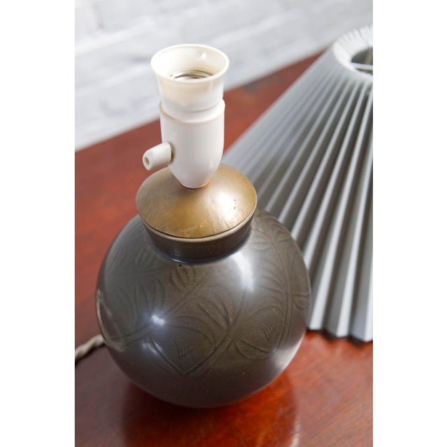 Art Deco Ceramic Table Lamp by Nils Thorsson for Aluminia Royal Copenhagen, 1950 For Sale - Image 13 of 14