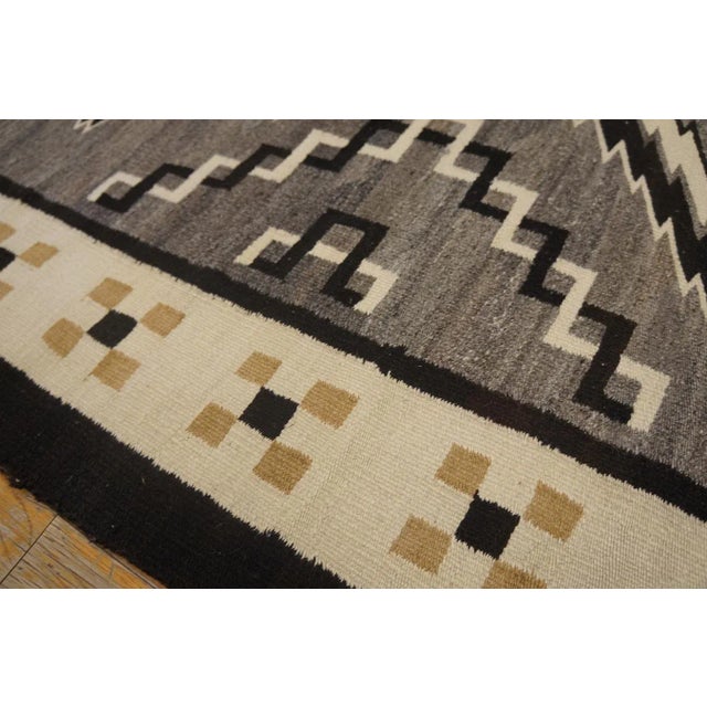 1930s Gray Geometric Antique American Navajo Rug 4'8'' X 7'9'' Flat Weave Wool Carpet For Sale In New York - Image 6 of 12