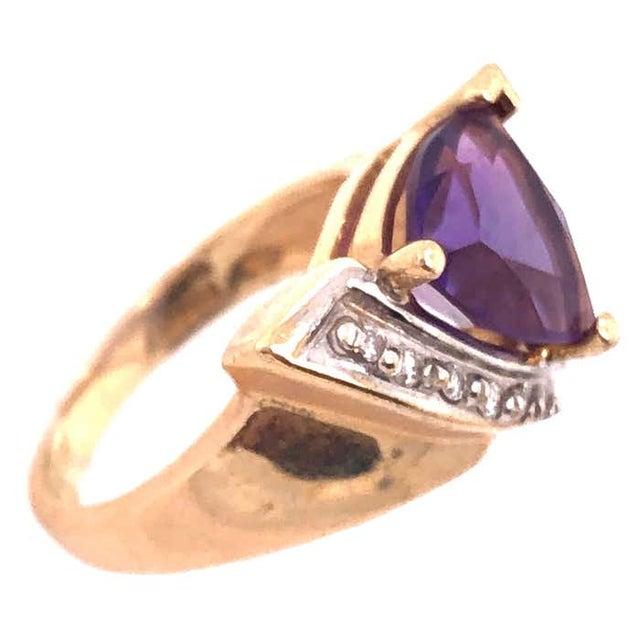 2010s 14 Karat Yellow Gold Fashion Ring With Amethyst and Round Diamond, Size 5 For Sale - Image 5 of 7