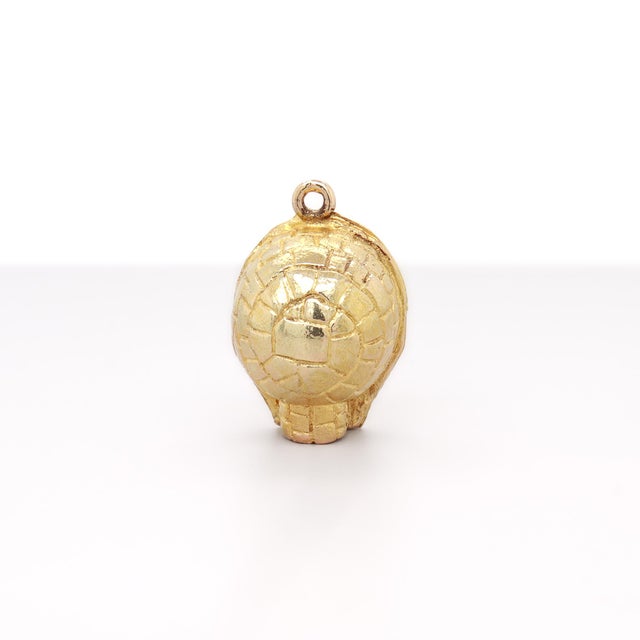 1990s Vintage 10k Yellow Gold Figural Igloo Charm for a Bracelet For Sale - Image 5 of 12