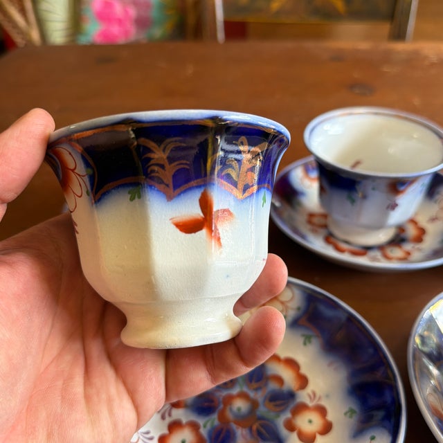 Mid 19th Century Antique Gaudy Welsh Crescent Pinwheel Flow Blue Cups & Saucers, Set of 5, Circa 1840s For Sale - Image 5 of 12