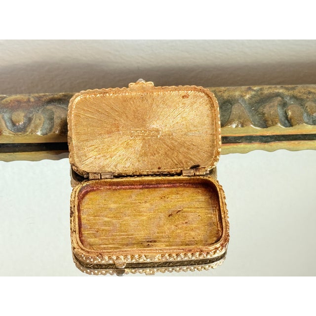 Vintage 1973 Estée Lauder "Portrait" Solid Perfume Compact. For Sale - Image 11 of 15