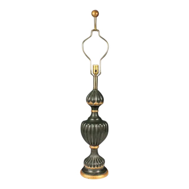 1960's Italian Gesso Painted Ribbed Urn Table Lamp For Sale