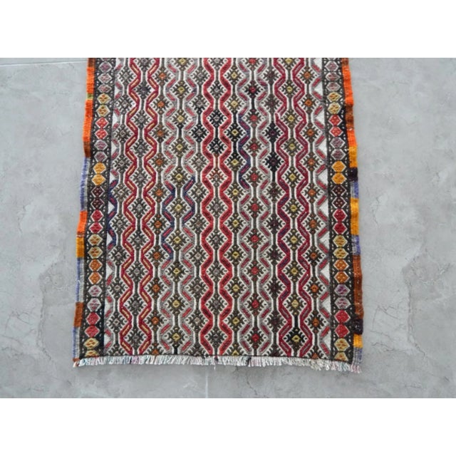 1970s Vintage Turkish Jajim Kilim Rug - 1′6″ × 2′10″ For Sale - Image 5 of 8