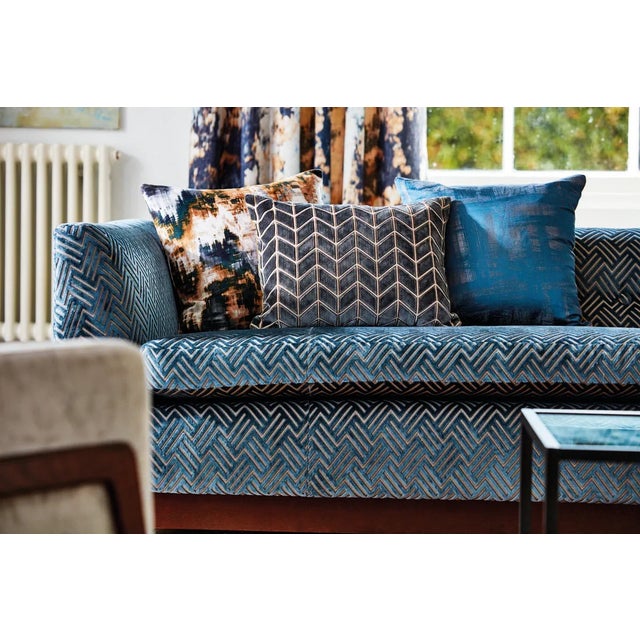 This hugely versatile geometric with raised velvet areas has an almost 3D appearance thanks to its shadowed natural...