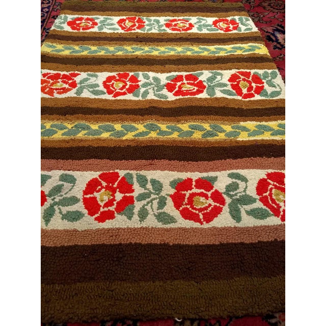American Vintage Hand-Hooked Rug, Banded Floral Pattern, American Folk Art, 3x4 For Sale - Image 3 of 9