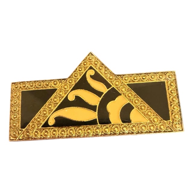Art Deco Lucite Brooch For Sale
