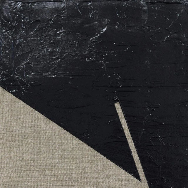 Len Klikunas paints minimalist artworks to modify experienced reality through visual perception. The Blocks series is a...