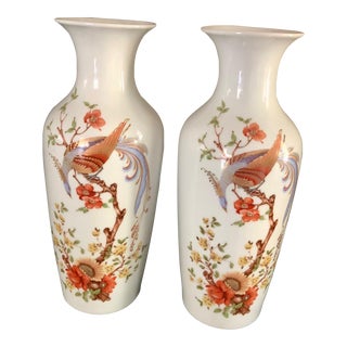 Large Vintage Pair of Mottahedeh Porcelain Vases From Ak Kaiser, 1960s, Germany For Sale