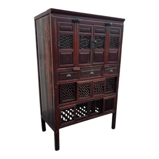 Late 19th Century Chinese Elm Kitchen Pantry Cabinet With Lattice Doors For Sale