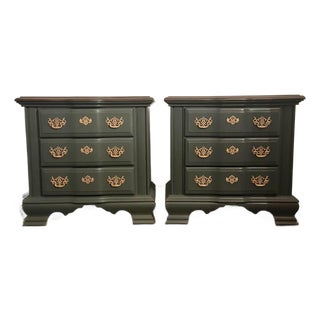 Vintage Vaughan-Bassett 3-Drawer Nightstands in Deep Green, Pair For Sale