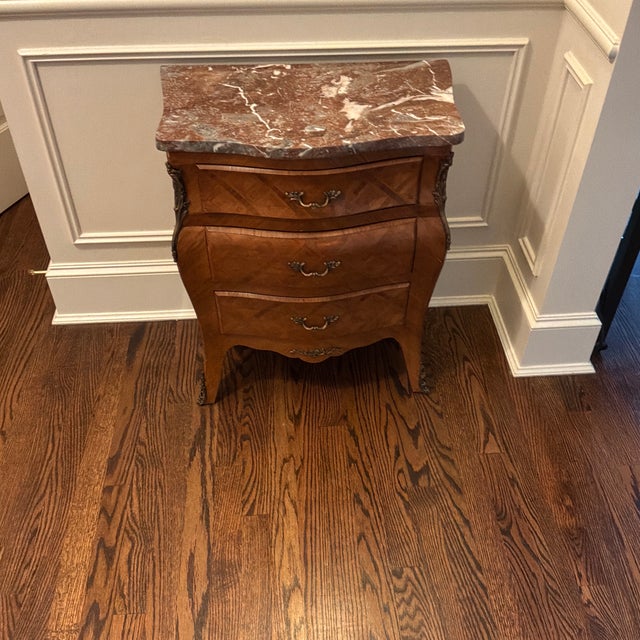 Mid 20th Century Louis XV Style Rosewood Bombé Chest With Brèche D’Alep Marble Top For Sale - Image 5 of 9