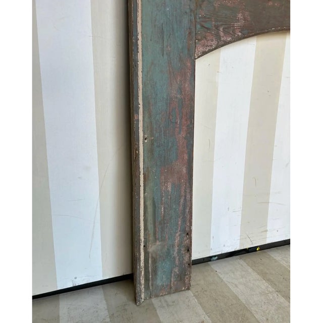Nice 18th-early 19th century North Carolina yellow pine mantle in original blue and white paint. Typical "neat and plain"...