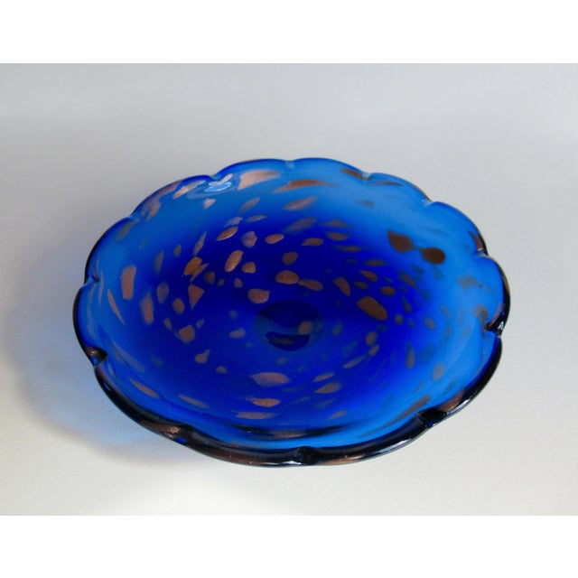 Metal Vintage C.1970's Italian Hand-Blown Sommerso Large Murano Charger, Center Bowl in Cobalt Blue With Copper Inclusions For Sale - Image 7 of 13