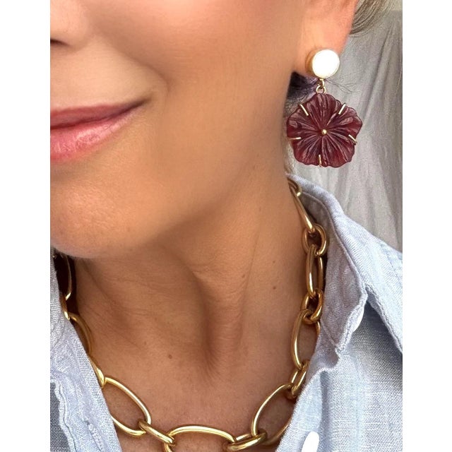 Contemporary Carved Floral Earring For Sale - Image 3 of 3