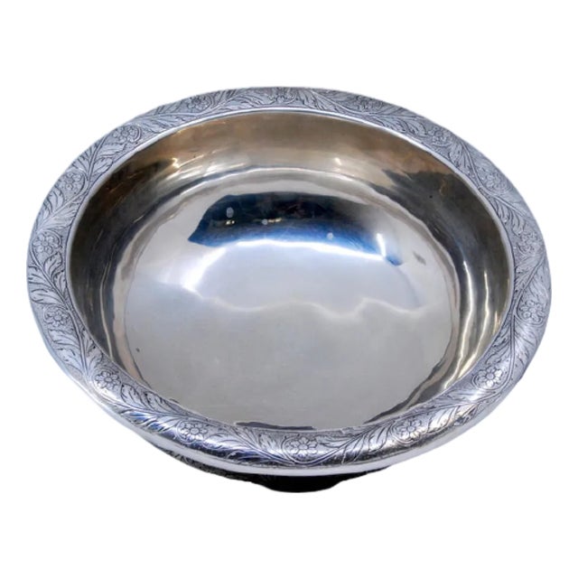Silver Bowl with Floral Engravings For Sale