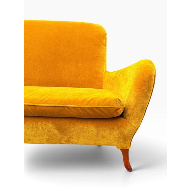 Italian Mid-Century Modern Sculptural Wing Arm Loveseat | Restored in Saffron Velvet | C. 1950s For Sale - Image 6 of 11