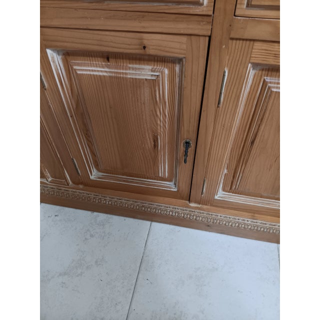 Vintage Wood American Traditional Sideboard Buffet Credenza 3 Drawer & 3 Doors For Sale - Image 11 of 11