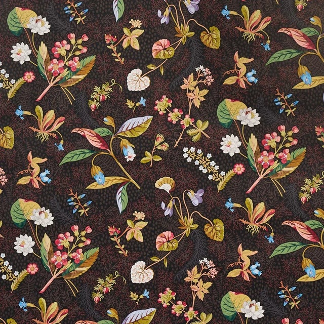 Sample - Schumacher Blackwell Wallpaper in Noir For Sale