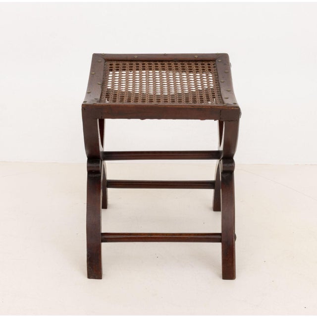 Arts and Crafts Cane-Paneled Mahogany Curule Bench For Sale In New York - Image 6 of 7